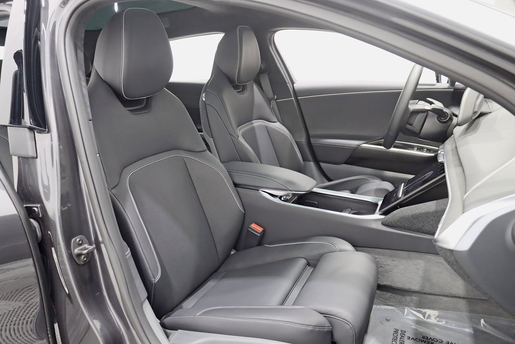 2025 Lucid Air Touring photo 29