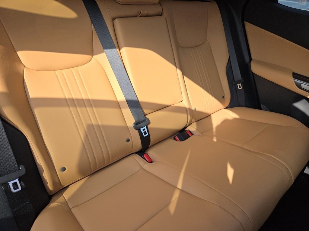 2026 Lexus NX 350h photo 27