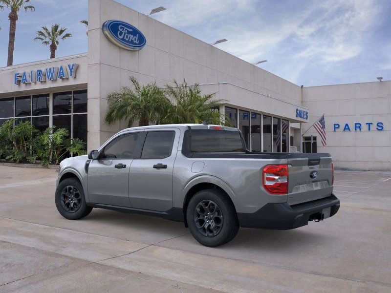 2025 Ford Maverick XLT photo 2
