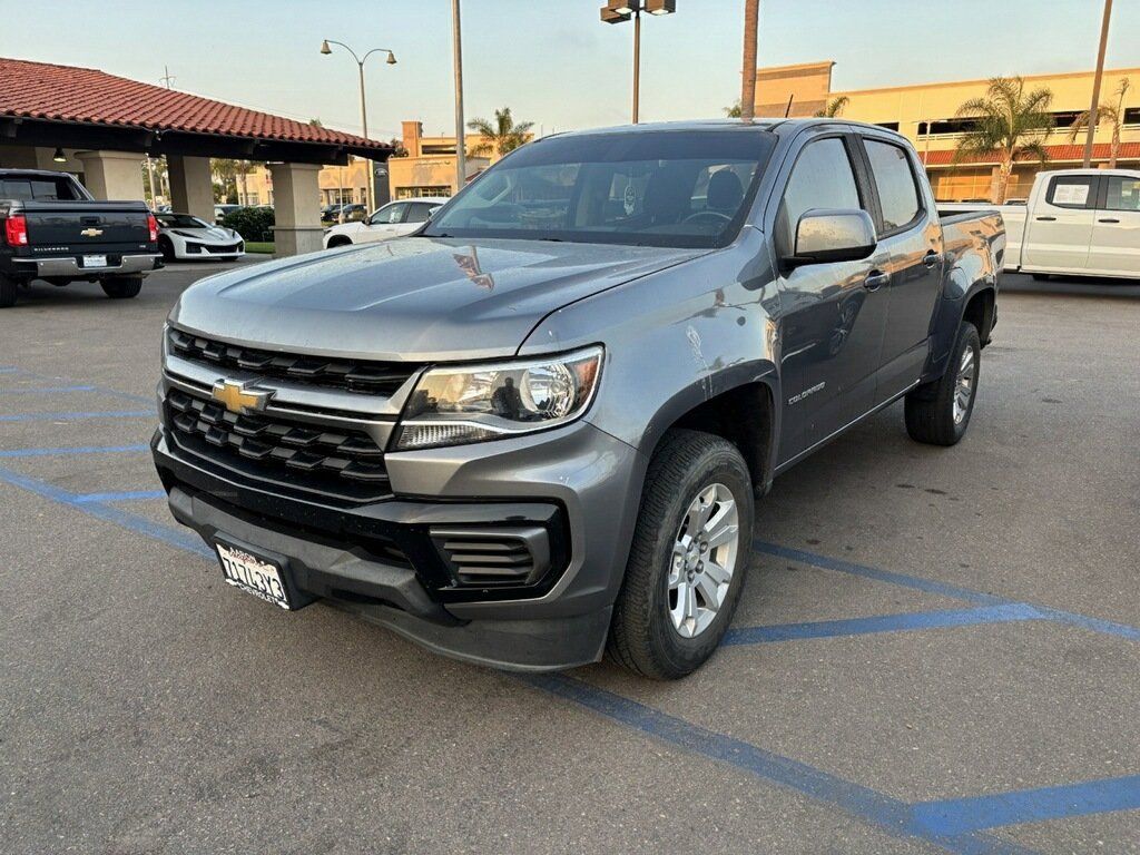 2021 Chevrolet Colorado LT photo 3