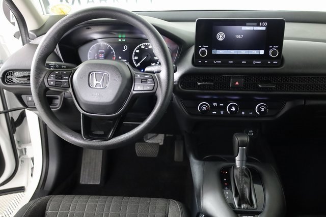 2023 Honda HR-V LX photo 2
