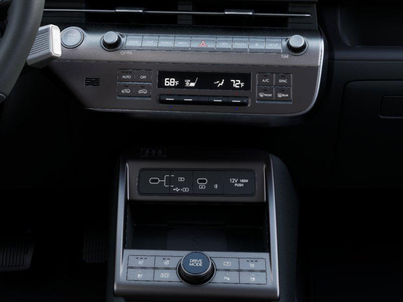 2026 Hyundai Kona SEL photo 14