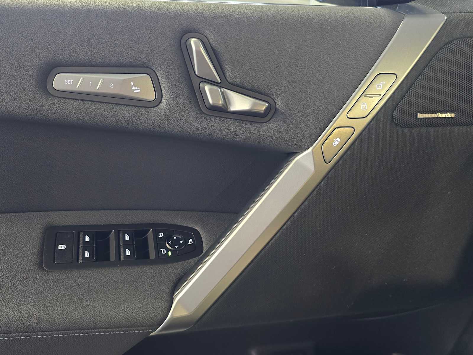 2026 Bmw iX photo 14