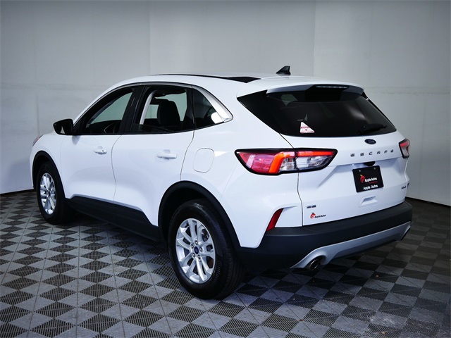 2022 Ford Escape SE photo 4