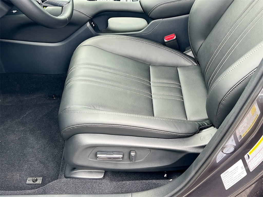 2026 Honda HR-V EX-L photo 24