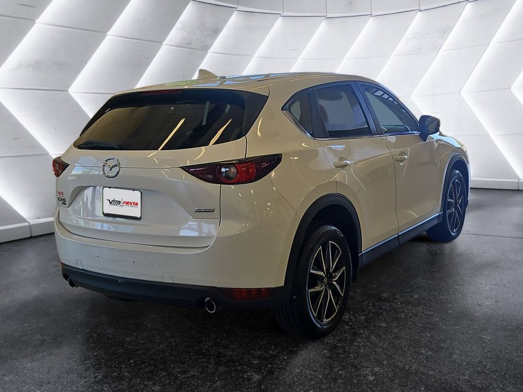 2018 Mazda CX-5 Touring photo 4