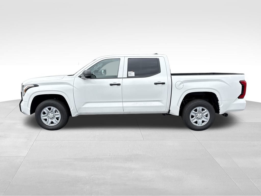 2025 Toyota Tundra SR CrewMax photo 3