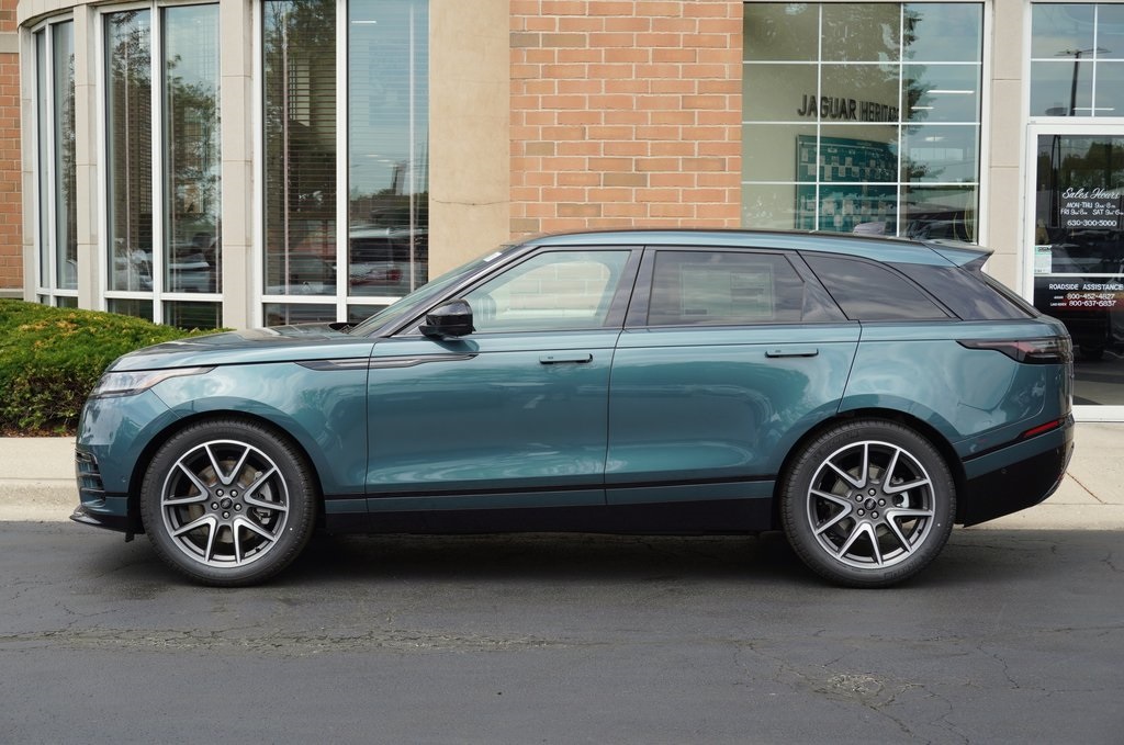 2026 Land Rover Range Rover Velar SE photo 2