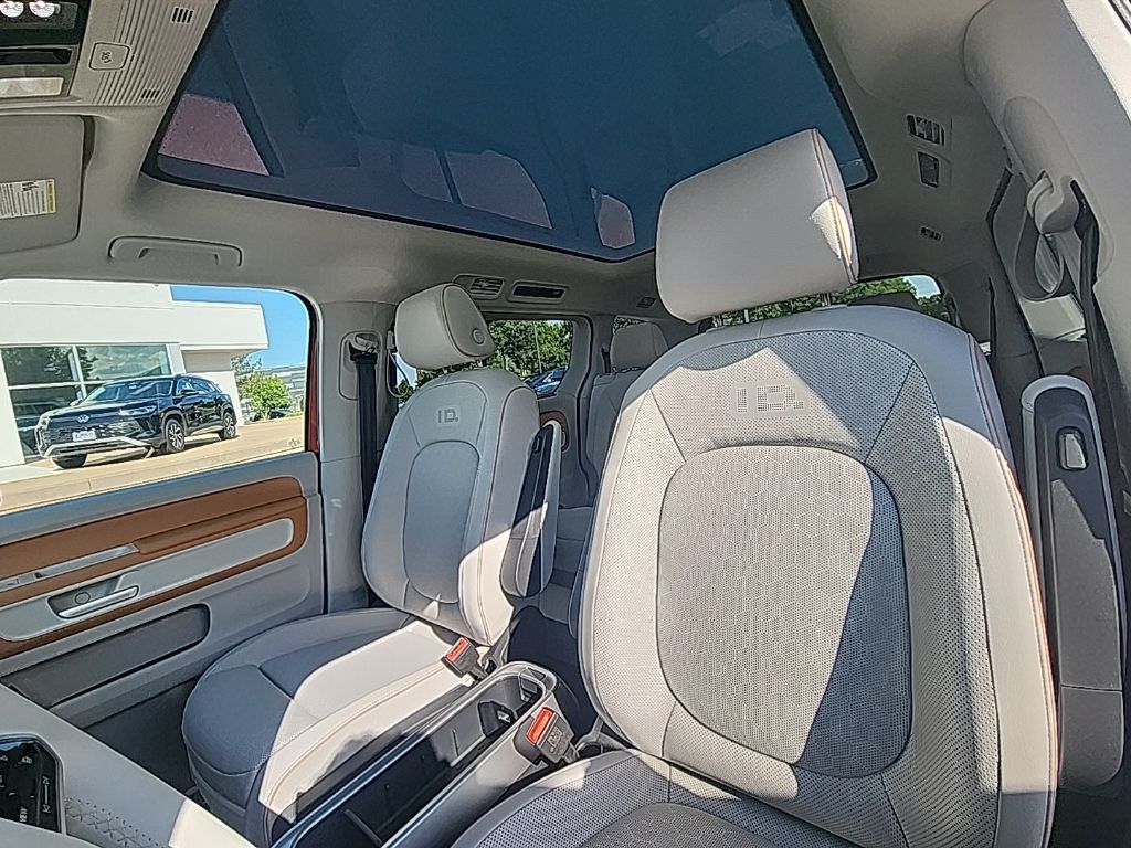 2025 Volkswagen ID. Buzz photo 10