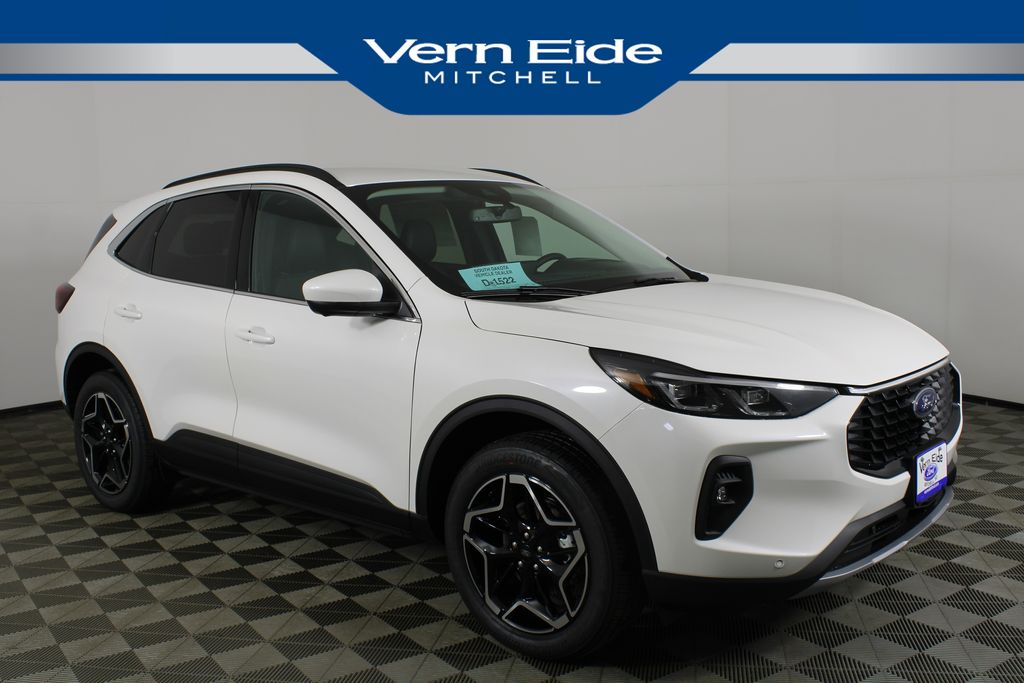 2026 Ford Escape Platinum's photo