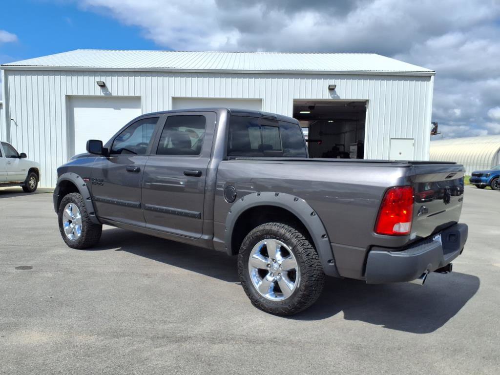 2015 Ram 1500 Big Horn photo 4