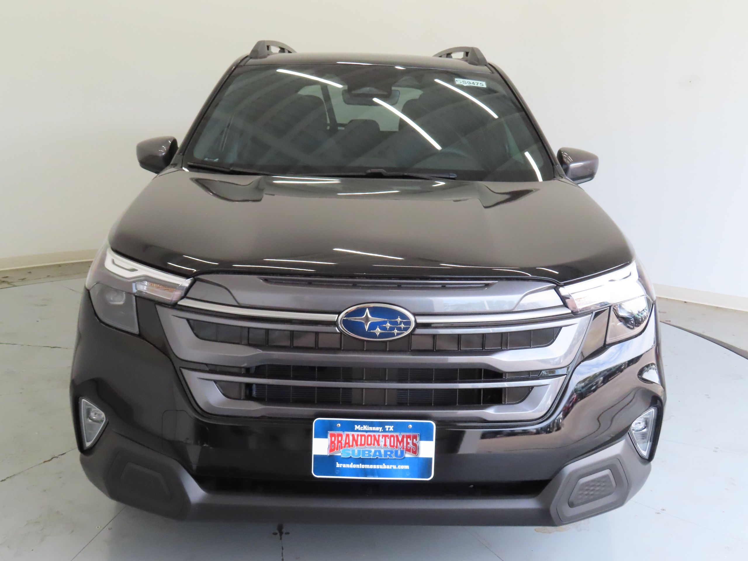 2025 Subaru Forester Premium photo 8
