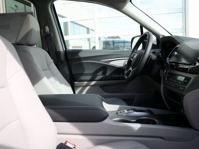2025 Honda Ridgeline RTL photo 6