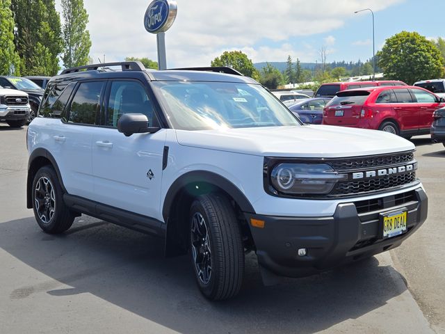 2025 Ford Bronco Sport Outer Banks photo 3