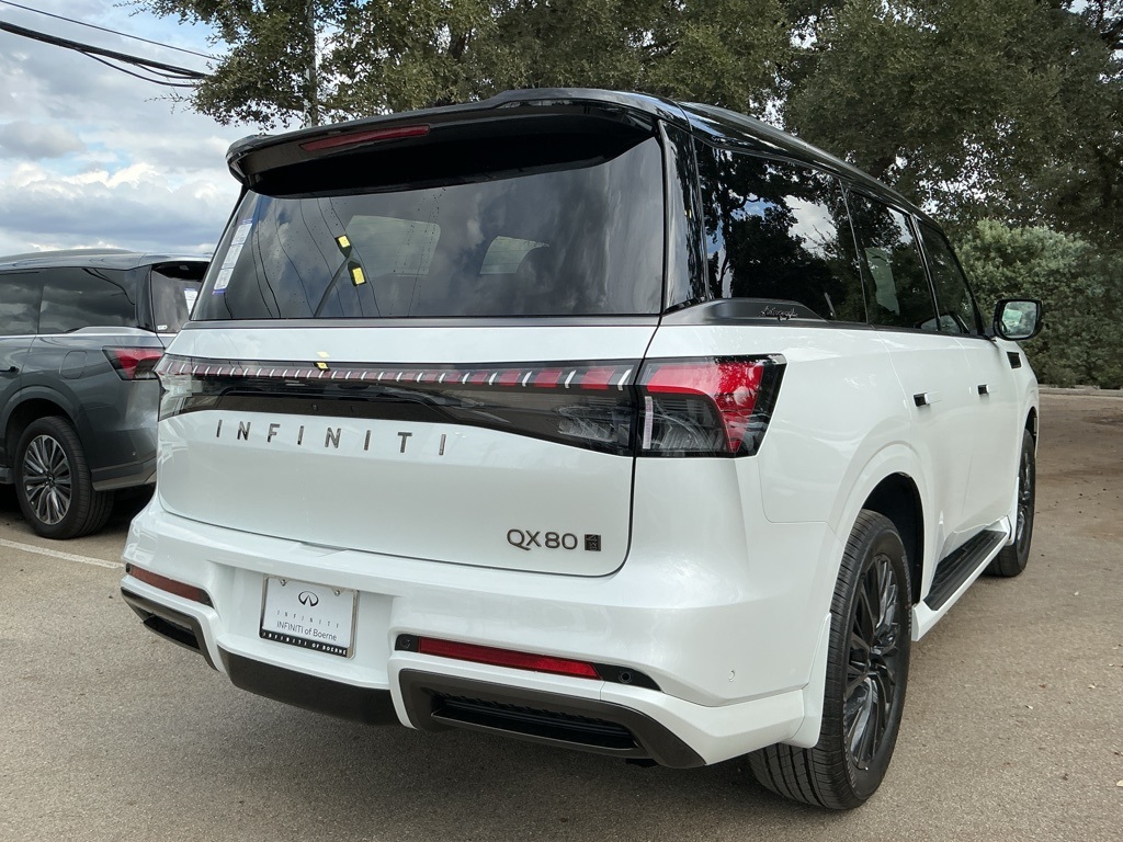 2026 Infiniti QX80 photo 3