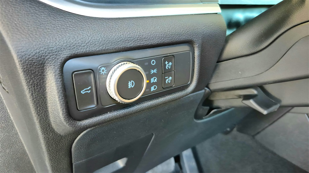 2021 Ford Explorer XLT photo 15