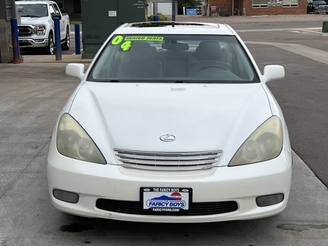 2004 Lexus ES 330 photo 2