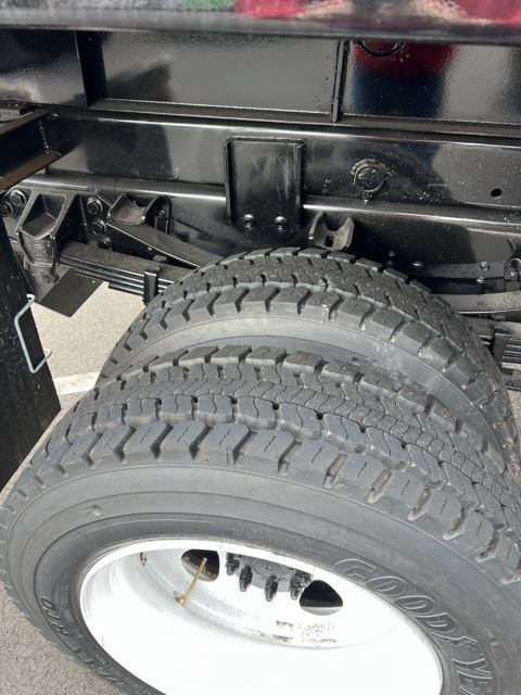 2025 Ford F-650 Base photo 5