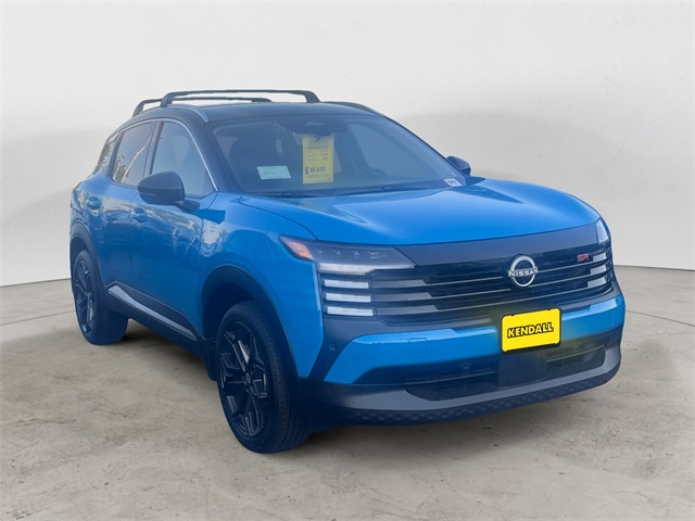 2025 Nissan Kicks SR photo 3