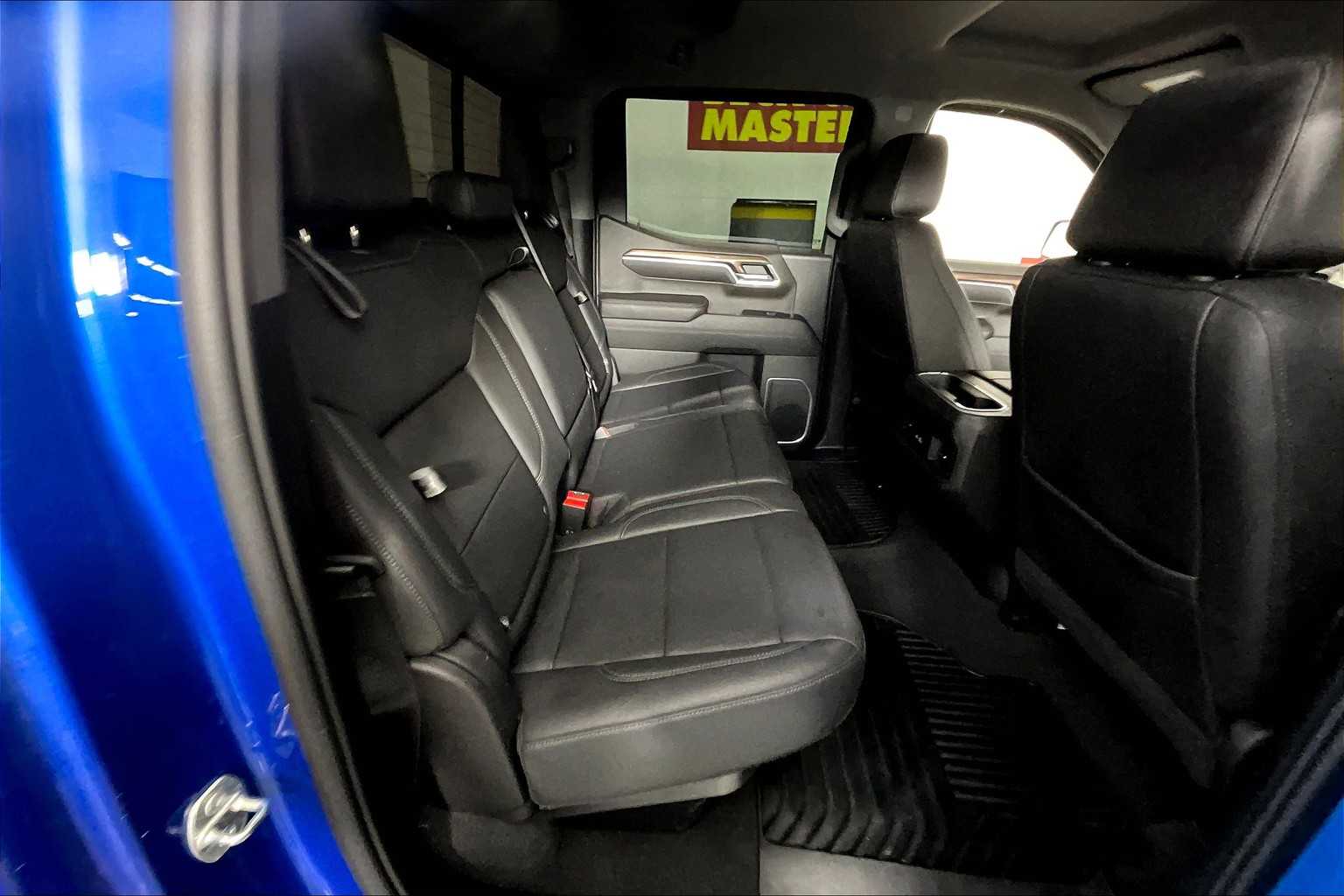 2022 Chevrolet Silverado 1500 RST photo 18