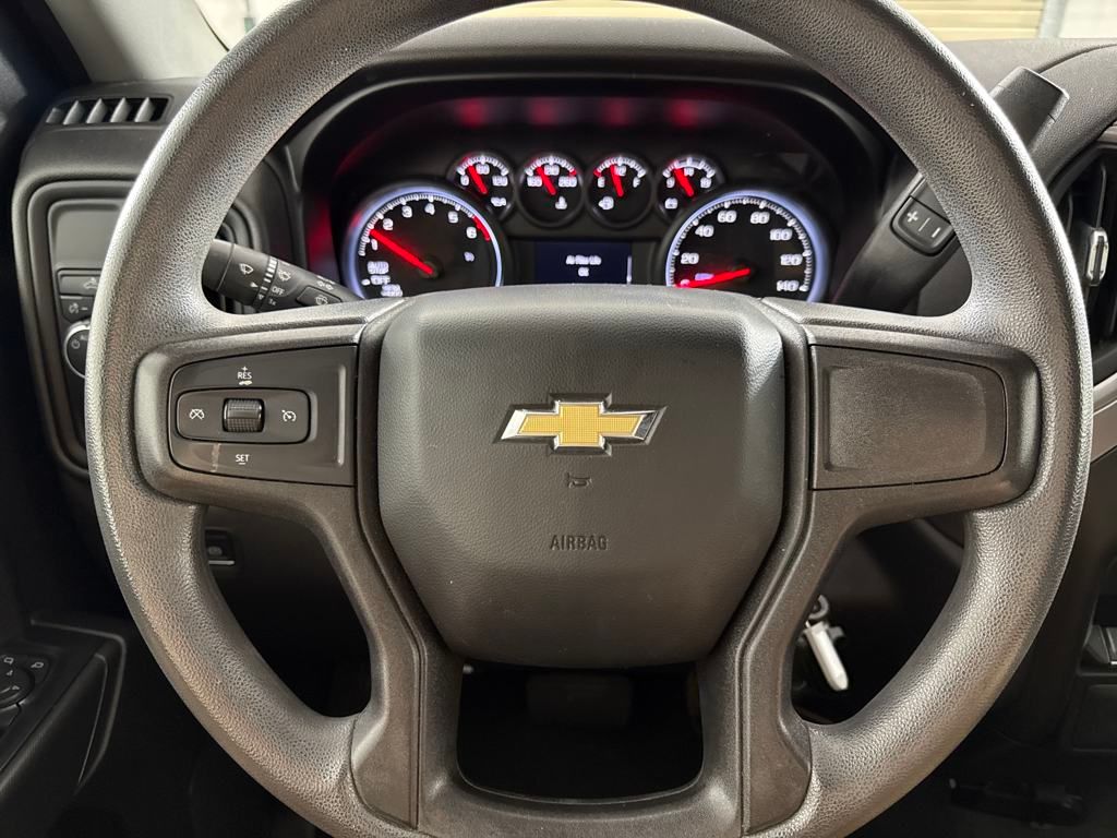 2021 Chevrolet Silverado 1500 Custom photo 11