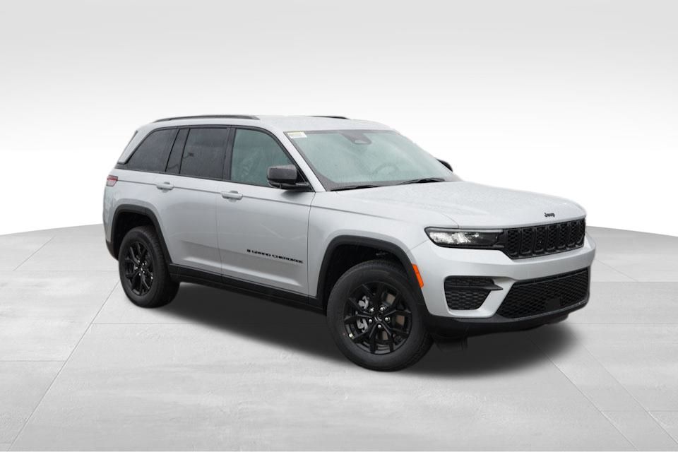 2025 Jeep Grand Cherokee Altitude's photo