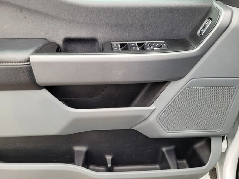 2024 Ford F-350 XLT photo 23