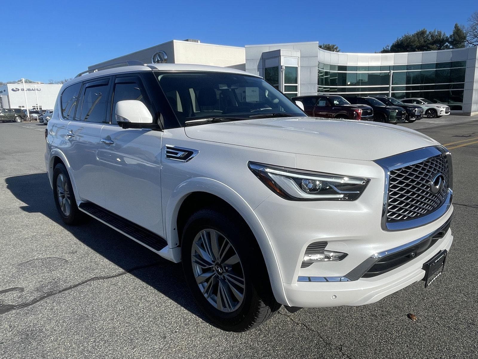 2024 Infiniti QX80 Luxe photo 4