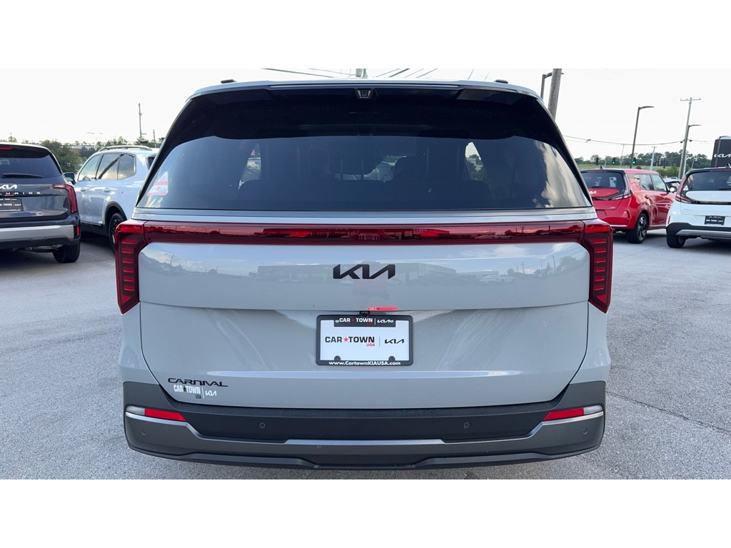 2026 Kia Carnival SX Prestige photo 4