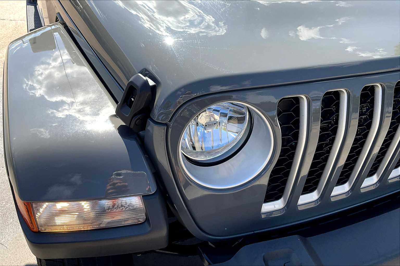 2022 Jeep Gladiator Overland photo 26