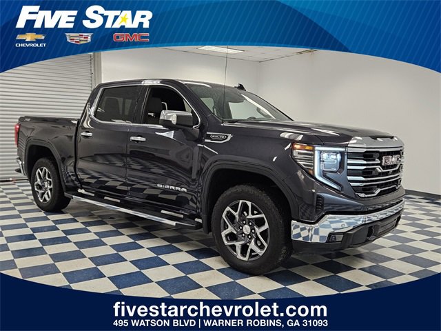 2024 GMC Sierra 1500 SLT's photo