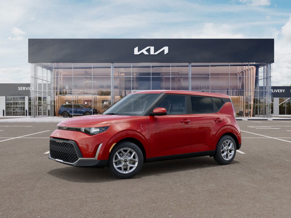2025 Kia Soul LX photo 2