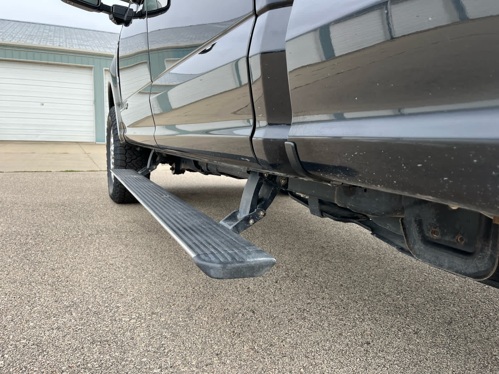 2022 Ford F-350 Limited photo 11