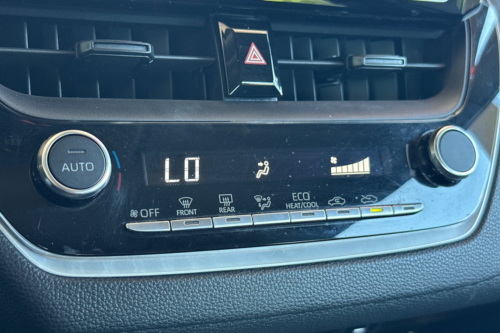 2023 Toyota Corolla LE photo 16