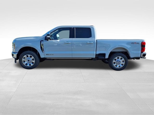 2025 Ford F-350 Lariat photo 3