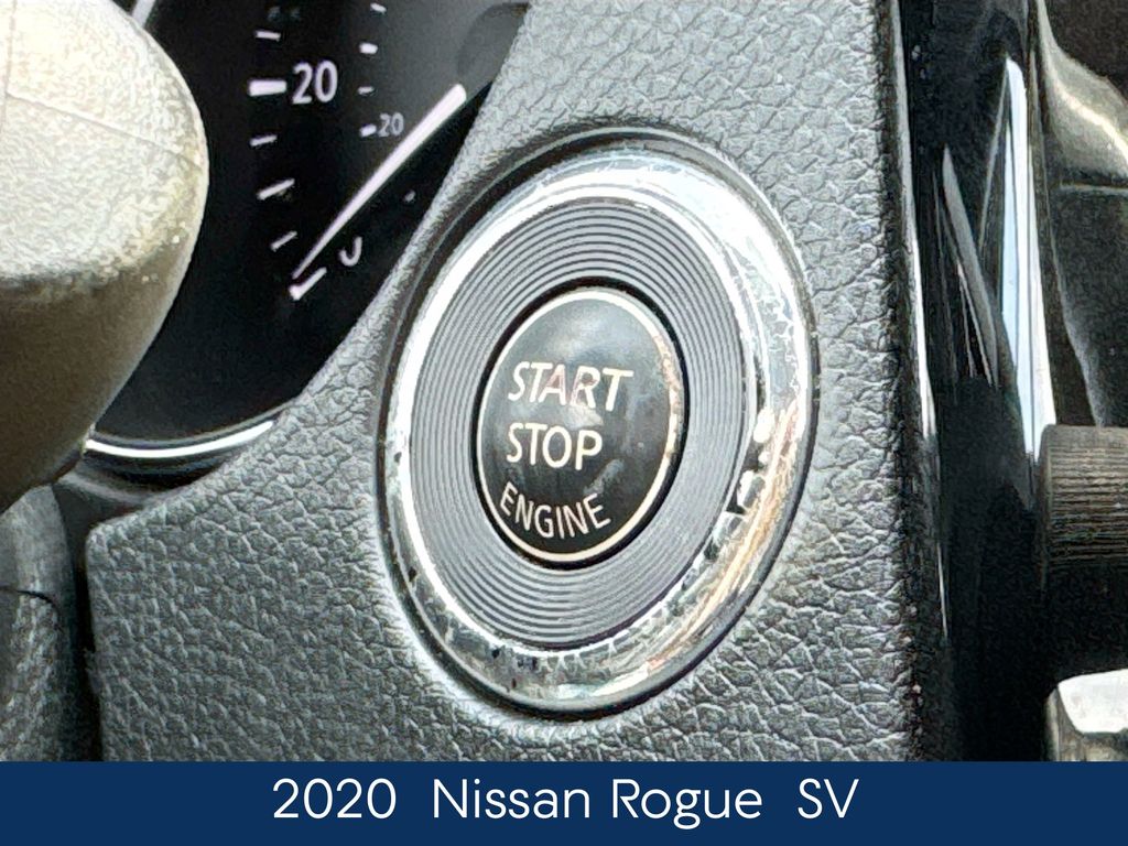 2020 Nissan Rogue SV photo 15