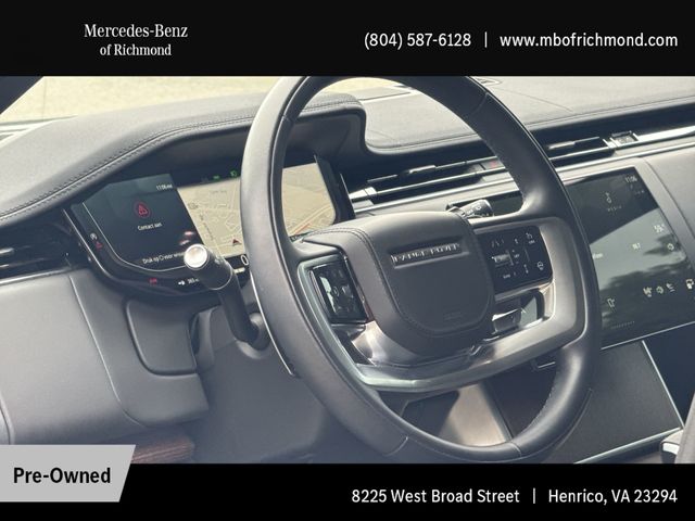 2024 Land Rover Range Rover SE photo 3