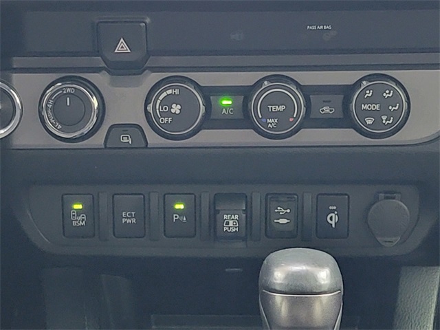 2019 Toyota Tacoma TRD Off-Road photo 22