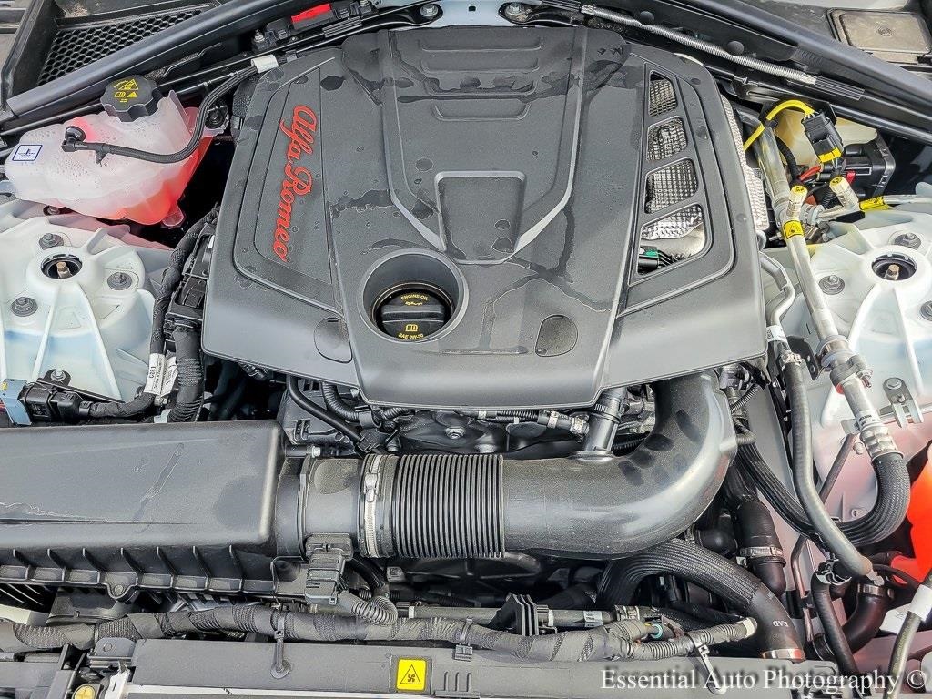 2025 Alfa Romeo Giulia Base photo 22