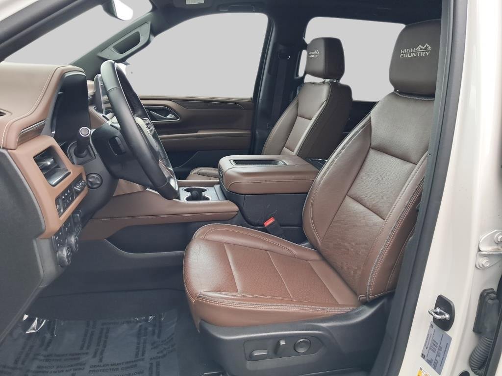 2023 Chevrolet Suburban High Country photo 6