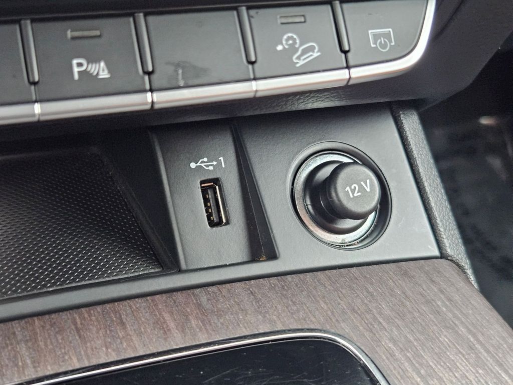 2021 Audi Q5 Premium 45 TFSI photo 22