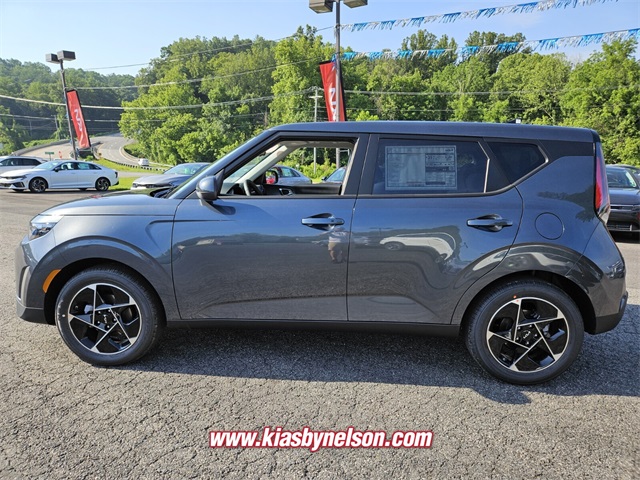 2025 Kia Soul EX photo 4