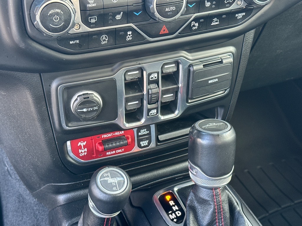 2021 Jeep Gladiator Rubicon photo 23