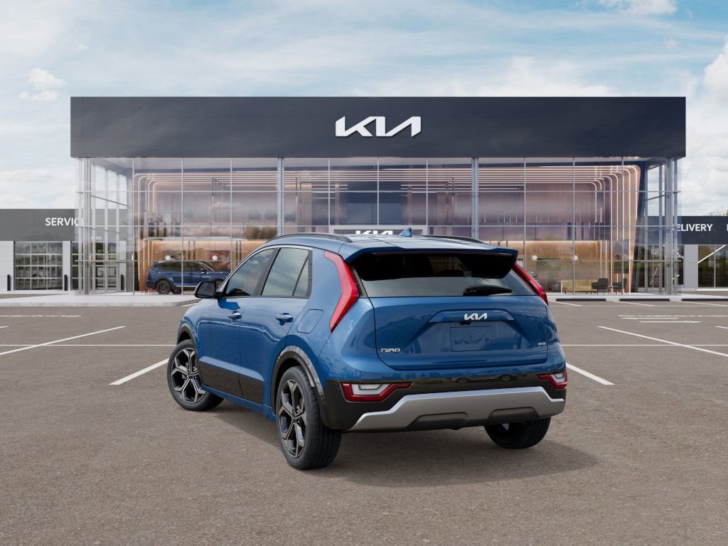 2025 Kia Niro SX Touring photo 3