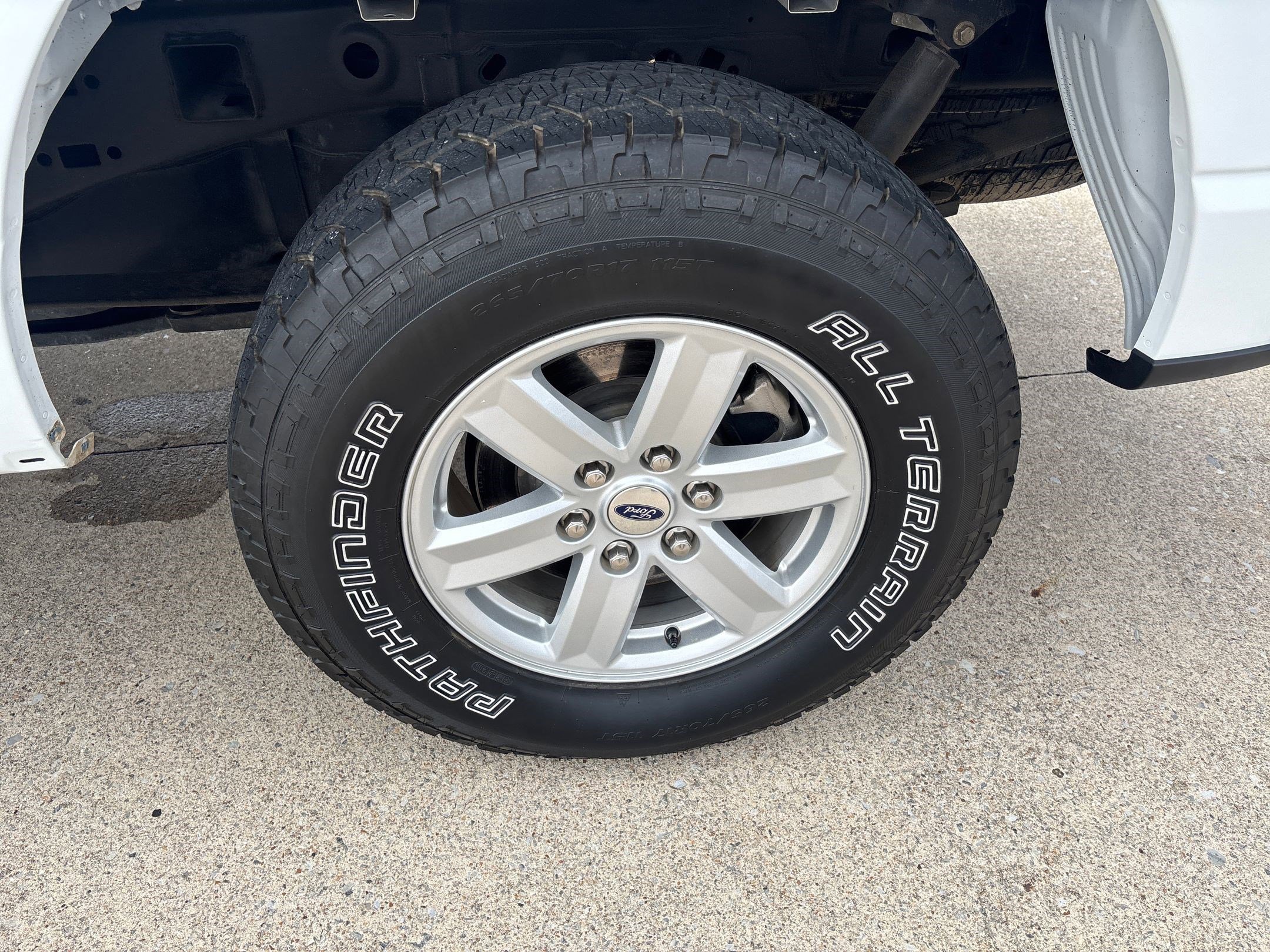 2023 Ford F-150 XLT photo 10