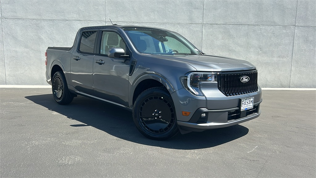 2025 Ford Maverick Lobo's photo