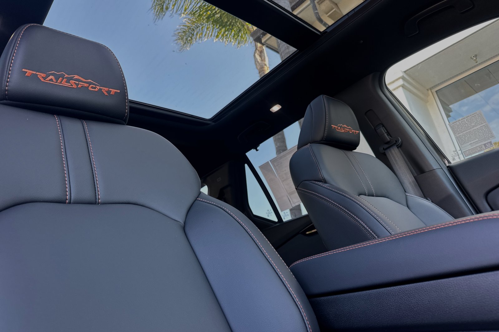 2025 Honda Pilot TrailSport photo 12