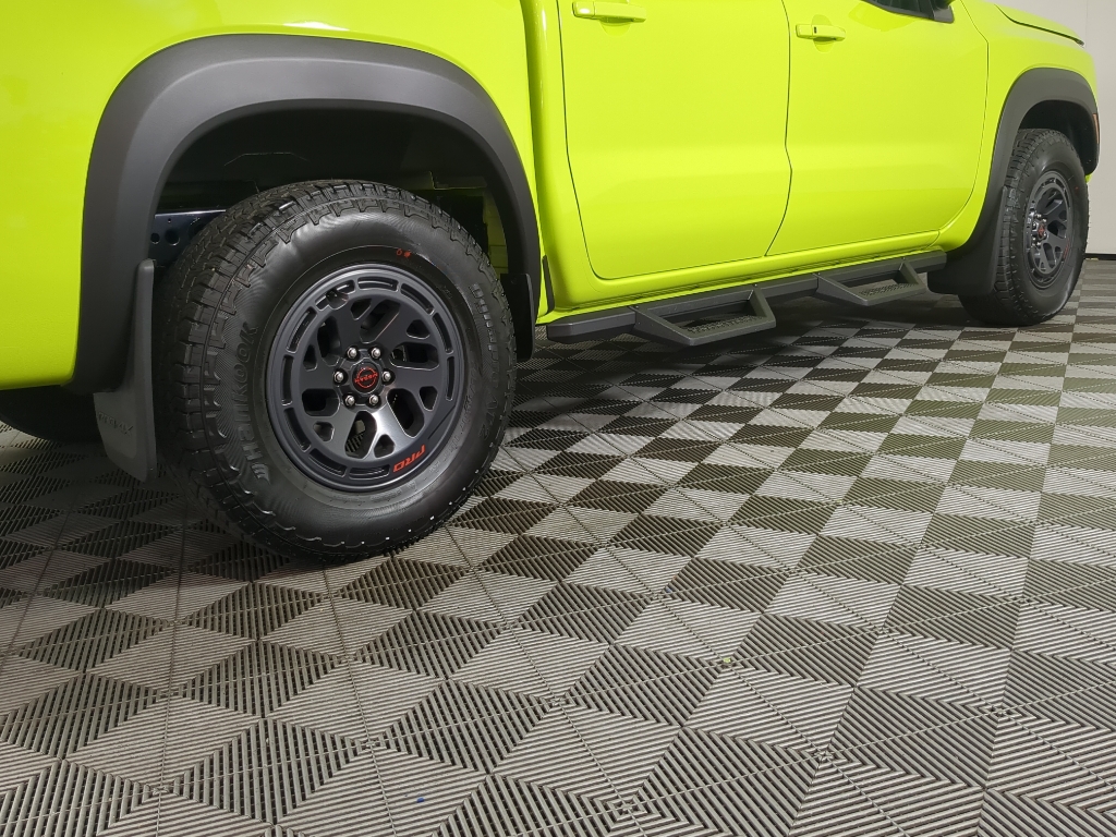 2026 Nissan Frontier PRO-4X photo 6