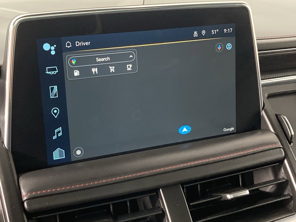 2023 Chevrolet Suburban RST photo 3