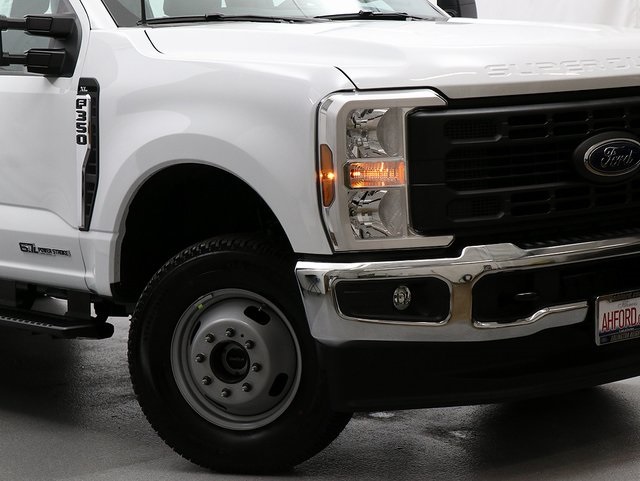 2025 Ford F-350 XL photo 3